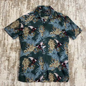 ESSENTIAL FLORAL ACCENT BUTTON UP S/S CAMP SHIRT